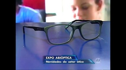 Lentes de contato protegem os olhos de quem passa muito tempo no computador