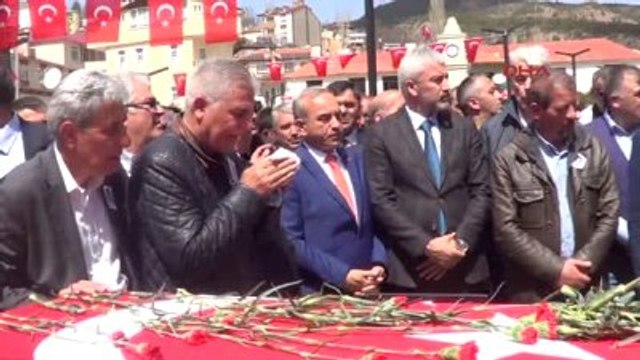 Ordu Şehit Polis Gözyaşlarıyla Toprağa Verildi; Acılı Baba 'Kahpe Kurşunlar Yürek Yakıyor'-1