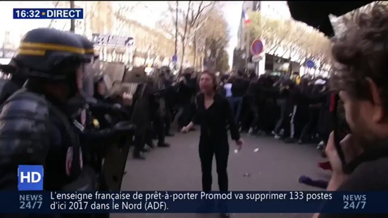 Paris : Le violent coup de pied d'un CRS donné à une étudiante