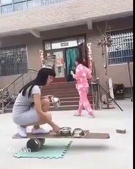 Quá siêu :vShare : Clip Xôn Xao