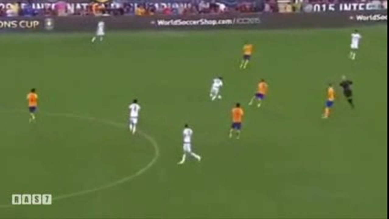 Amazing Solo Goal Eden Hazard - Chelsea vs Barcelona 2-2