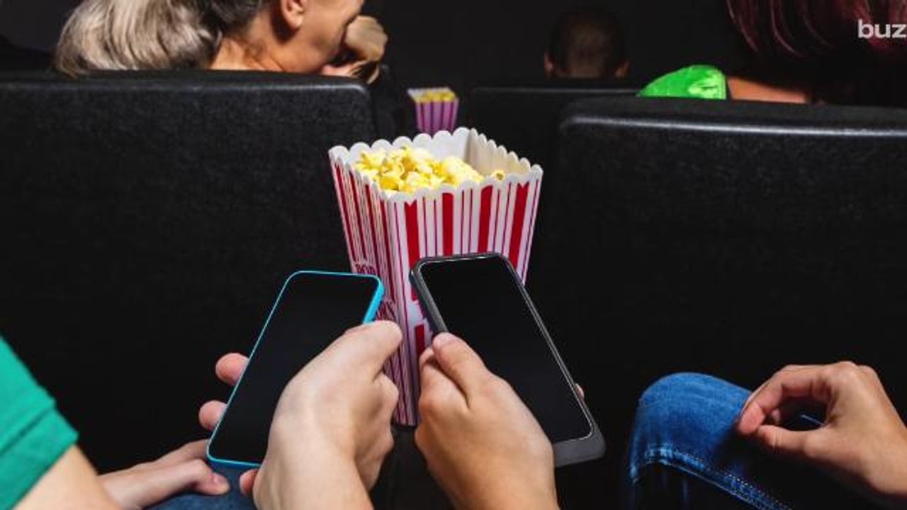 AMC Might Allow Texting in Theaters