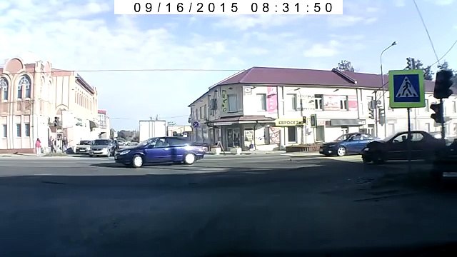 Most Shocking Car Crashes Car Accidents Horrible Car Crash Compilation HD (10)