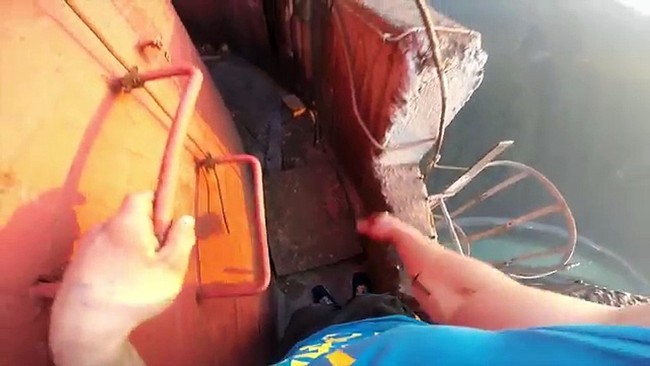 Real Human Flag on 360 meters (1181 feet) (AMAZING!) HD