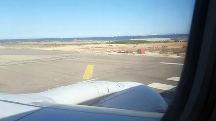 Ryanair take off from Murcia on 13th April 2016