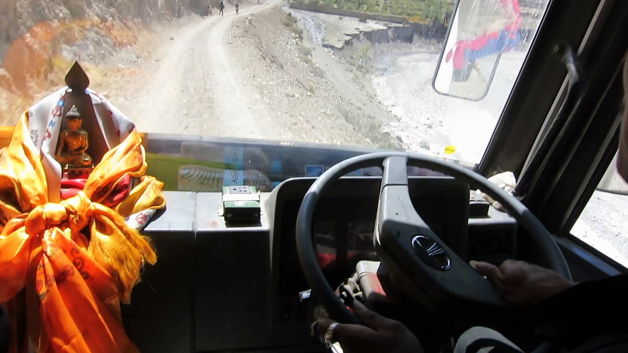 Bus Jomson -Nepal 2015