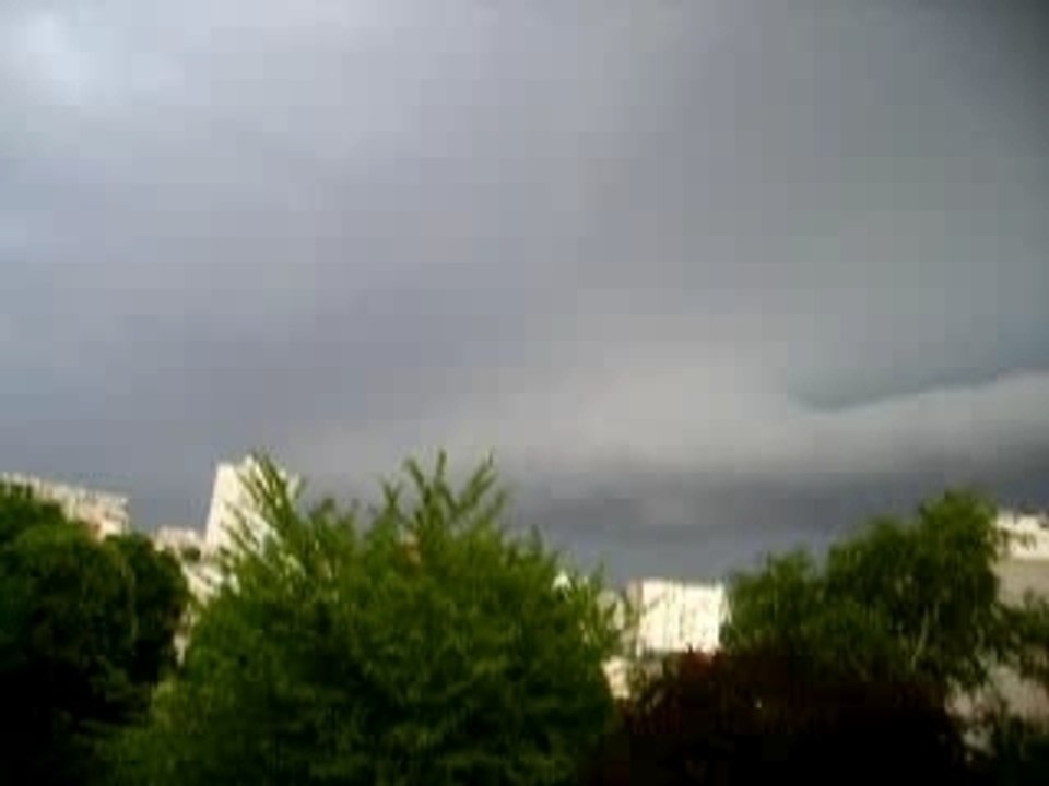 Arcus vers Paris le 19/06/07.