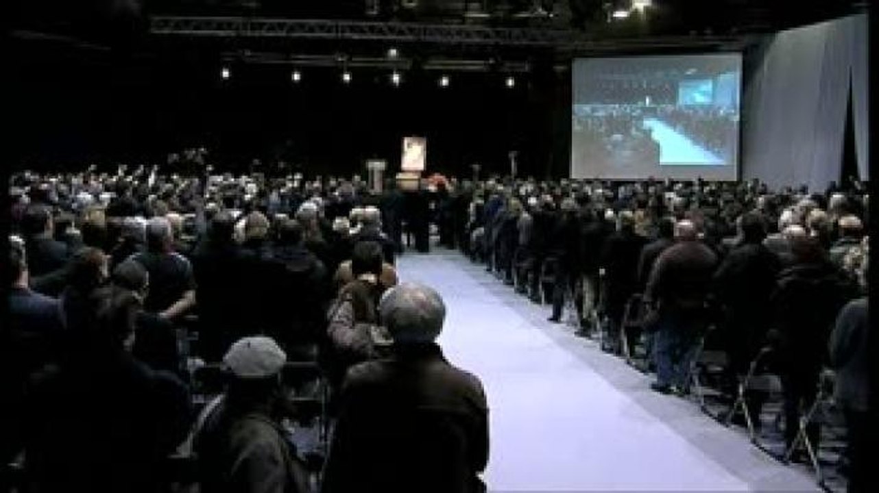 Dan último adiós a director de "Charlie Hebdo"