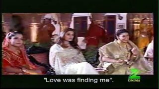 Humko Mohabbat Dhoond Rahi Thi - Kitne Door Kitne Paas (English Subtitles)