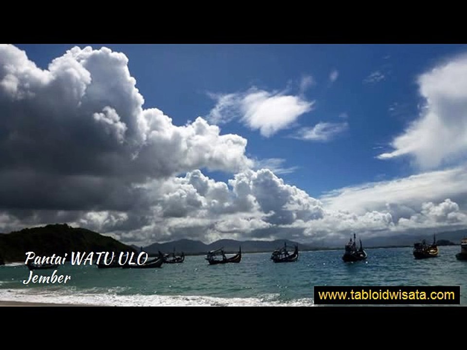 Pantai Watu Ulo Jember, Pantai Bersisik yang Eksotis