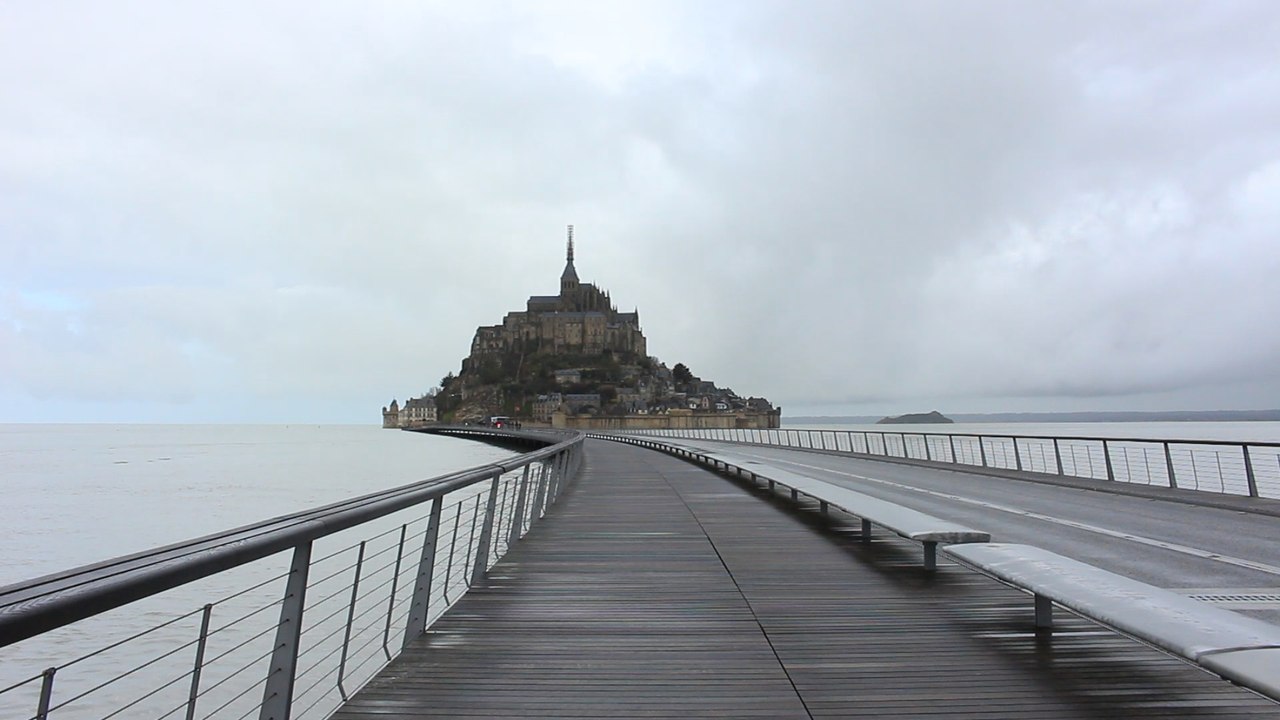 Le Mont Saint Michel à marée haute, coef. 118 2