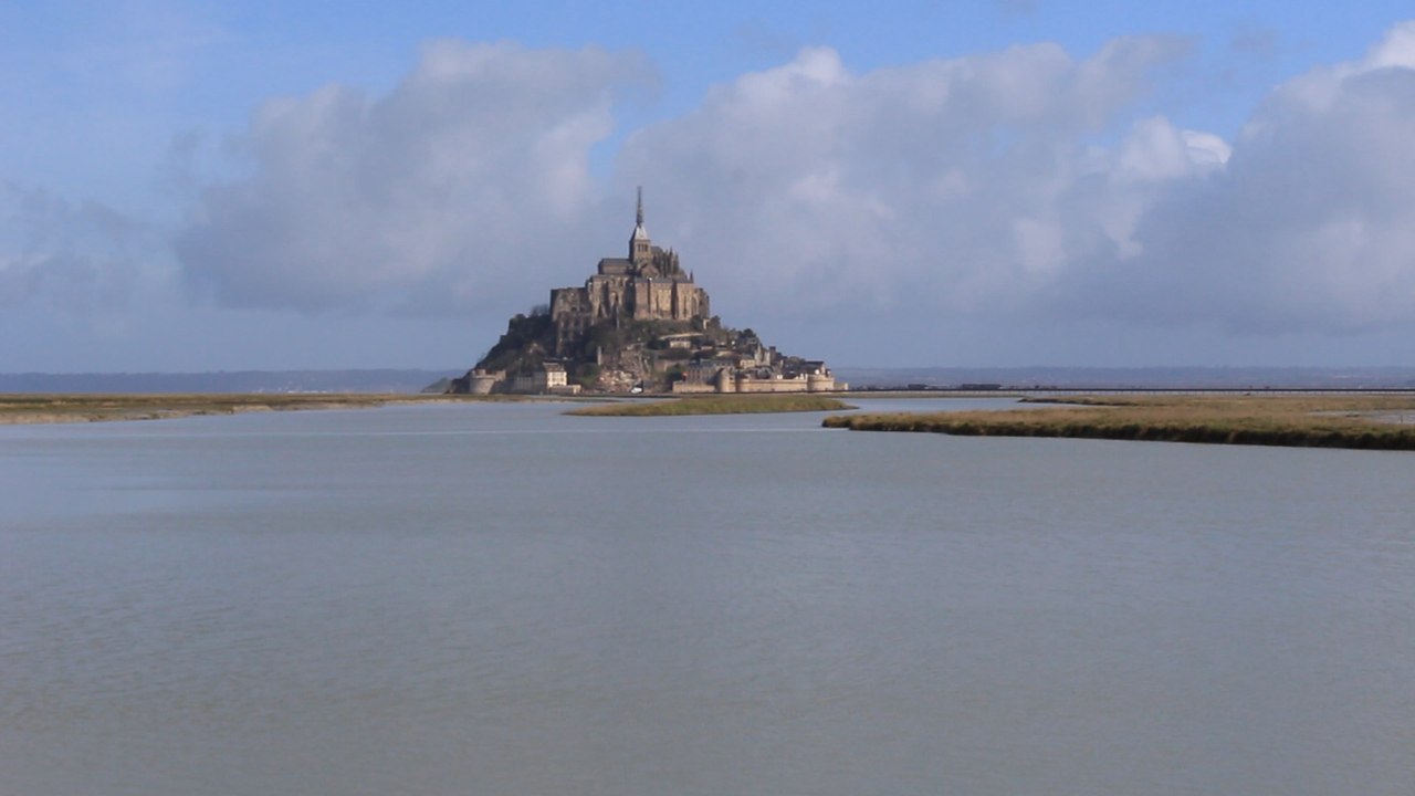 Le Mont Saint Michel à marée haute, coef. 118 3