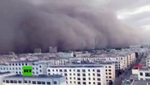 Vea la tormenta de arena que desató pánico en China
