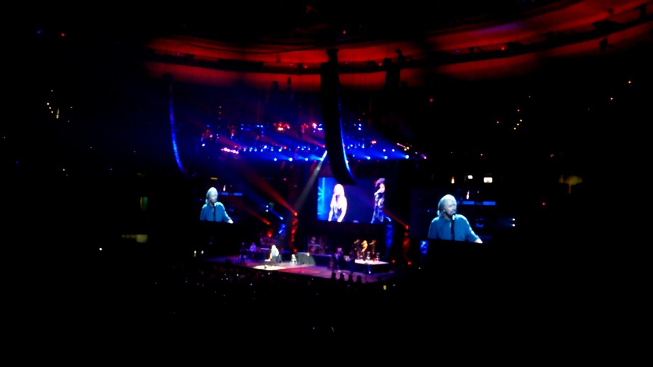 Barry Gibb in Boston   "How Deep is Your Love"