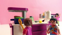 Playmobil Story | Lena et Chrissi dans le studio de cuisine | Gâteau au chocolat pour les