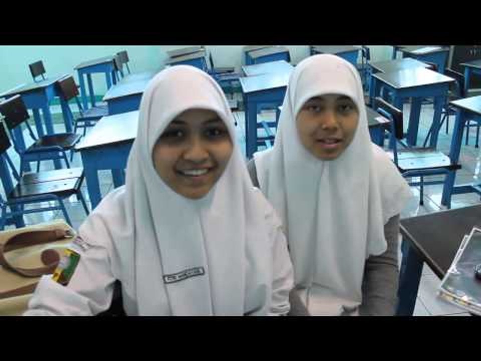10242012_122778_GNEISSA_AULIA_RAHMA_NIRMALA_2