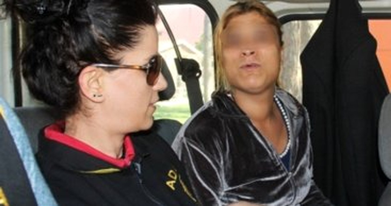 Adana'da 24 Yaşındaki Kadın, İlişki Vaadiyle Kandırdığı Sürücüyü Gasp Etti