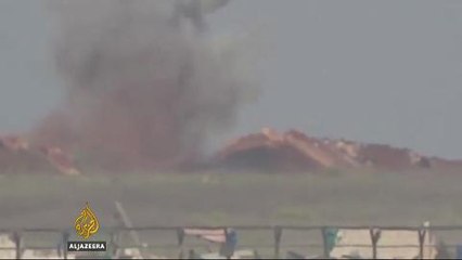 Syria's civil war: At least 30,000 flee ISIL attacks