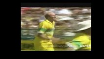 Dean Jones Marvelous Running Catch of Young Saeed Anwar in 1989-90