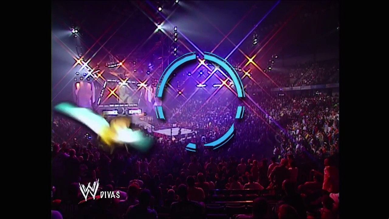 RAW 08.11.2003  Trish Stratus vs. Gail Kim vs. Molly Holly (HD)