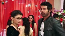 Kumkum Bhagya  15th April 2016 - DRUNK Pragya SIGNS DIVORCE PAPERS