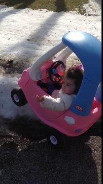 Busted! Girlfriend Caught Cheating Red Handed, Tries To Run And Hide