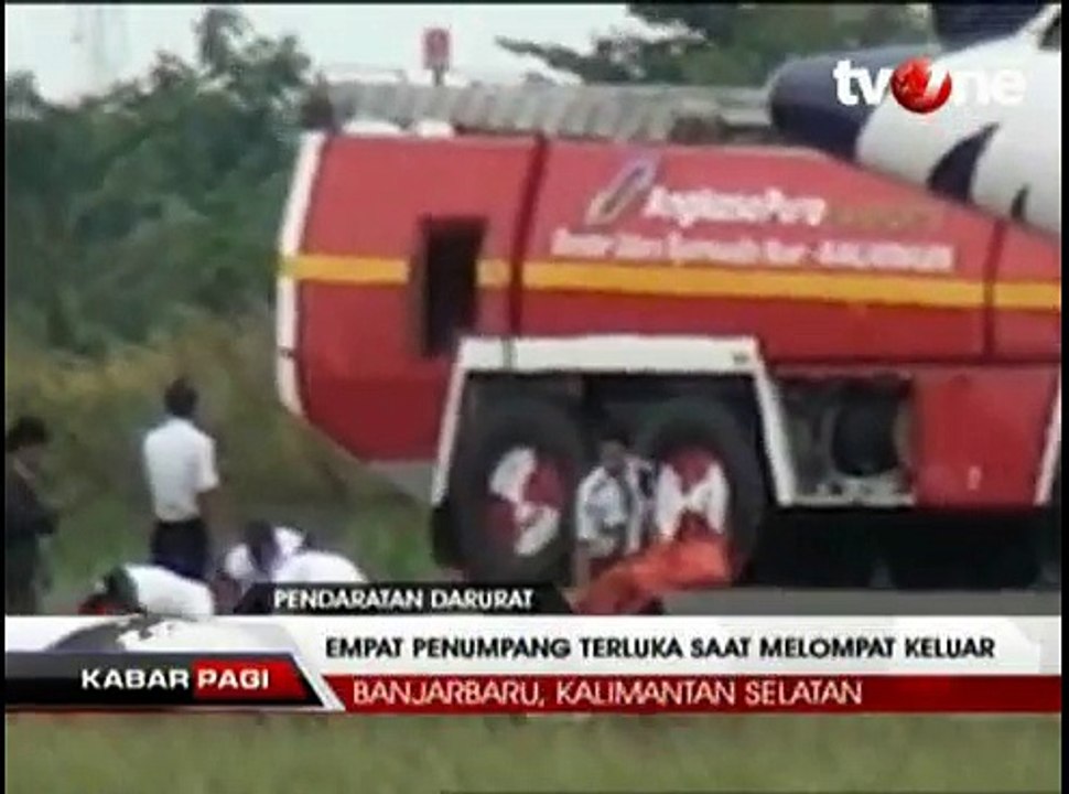 Mesin Kiri Terbakar, Pesawat Kalstar Mendarat Darurat