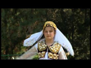 Tangram - Shqipëria më e mirë kur ne mbrojmë traditat tona - Klea Sukthi - 52