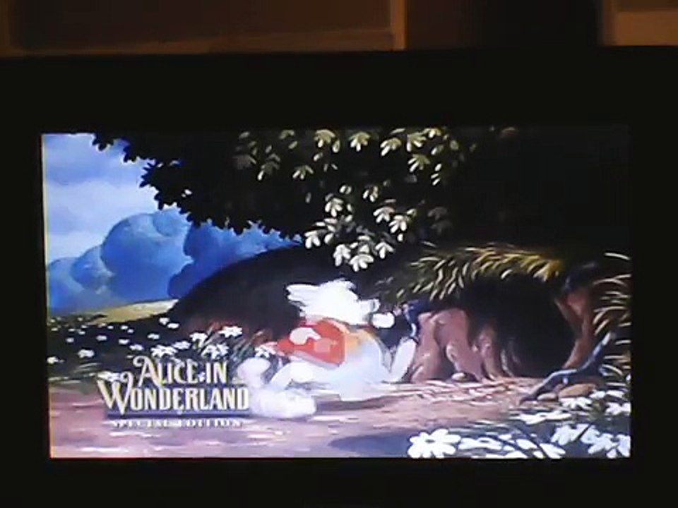 Sneak Peeks from Finding Nemo 2003 DVD