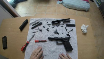 Démontage complet du Glock 17 GEN 4