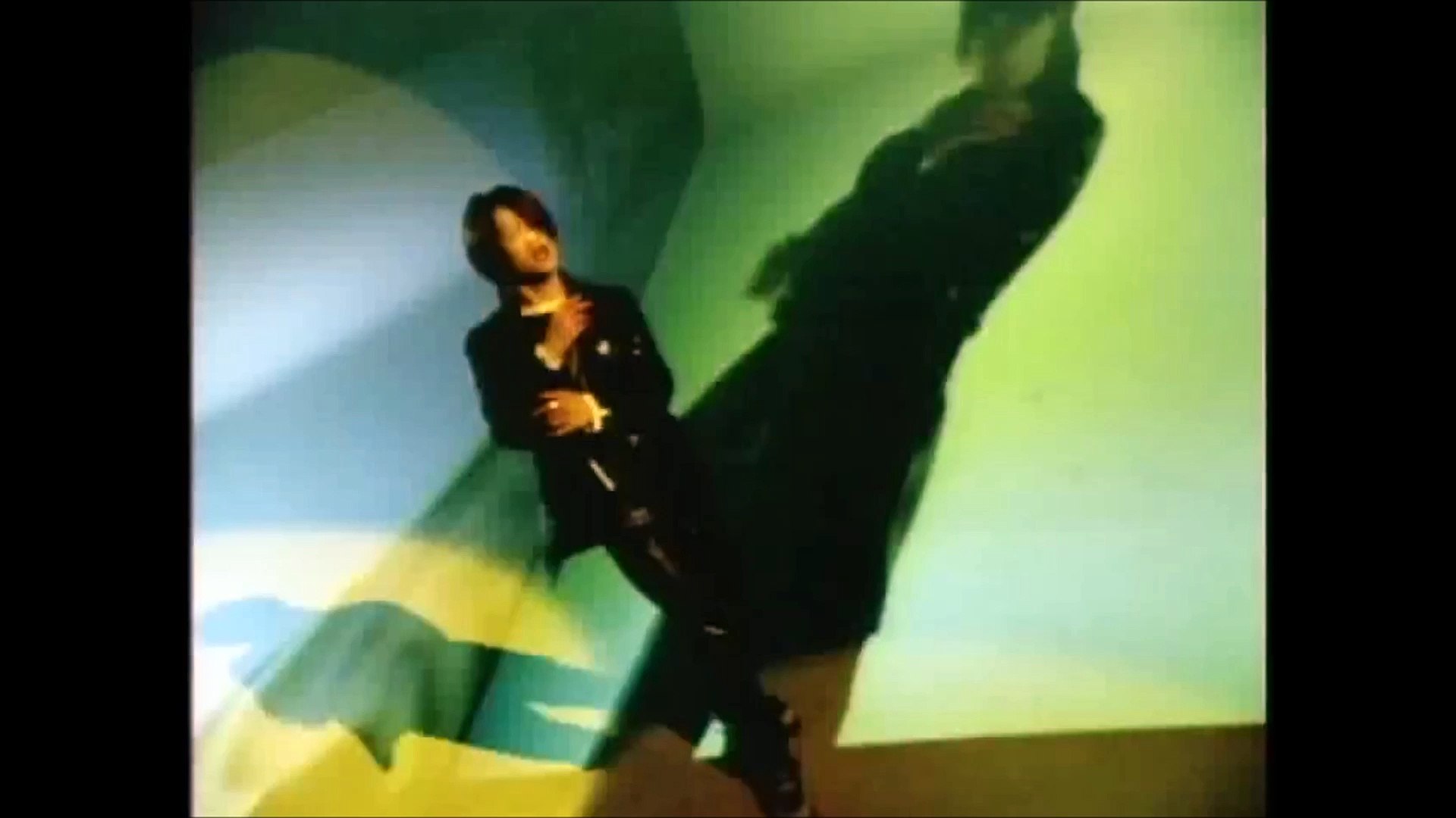 GLAY 『 口唇(PV映像＋TV-CM付き)』 HD - 動画 Dailymotion