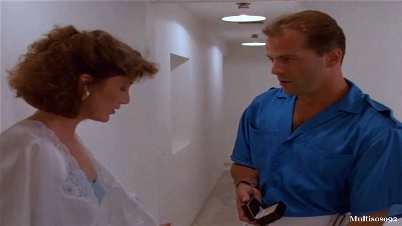 Miami Vice - First Season (1984-1985) - Un œil de trop (No Exit) - Teddy Pendergrass - Stay With Me