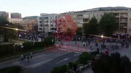 PROTESTUESIT JANE NISUR DREJT KUVENDIT