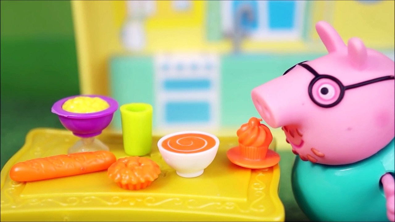 PIG GEORGE DA FAMILIA PEPPA PIG COM NOJO DO COCÔ NA PRIVADA!