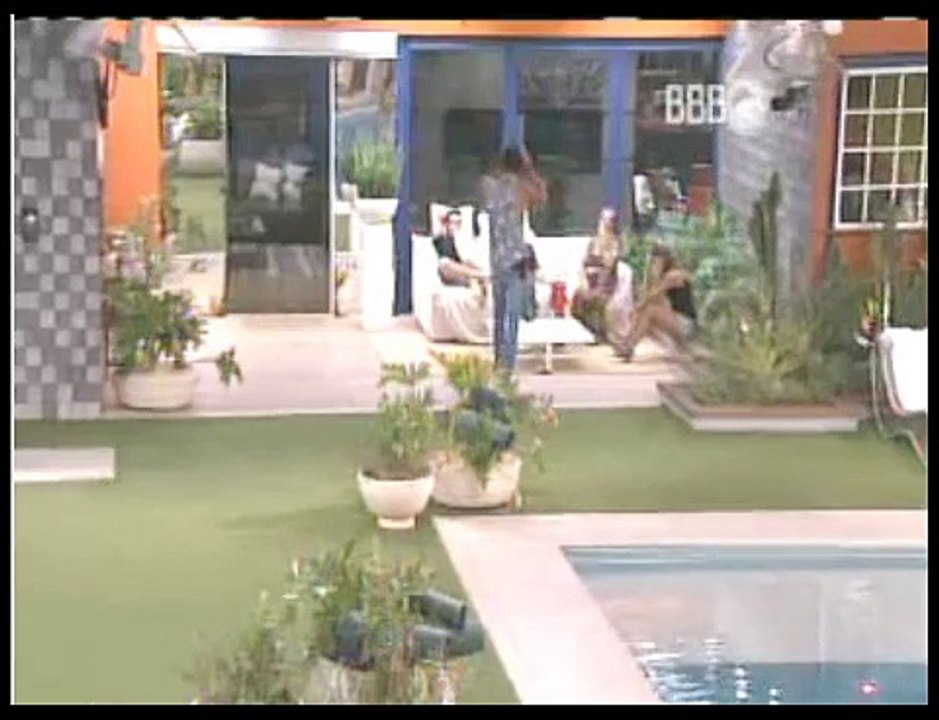 Juju imitando o Renan