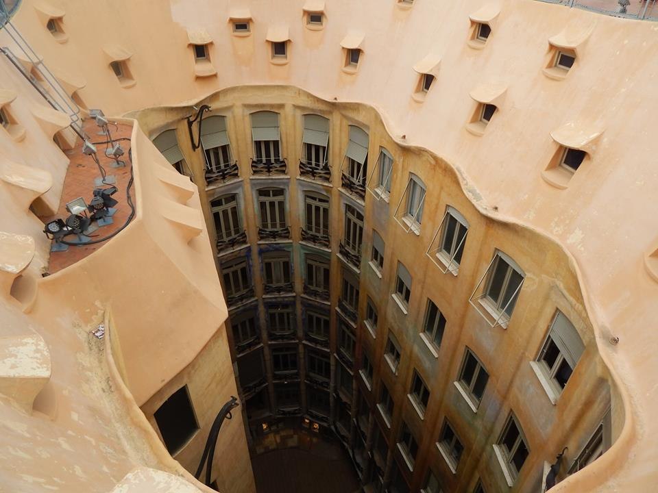 Casa Pedrera- Barcelona Μουσικό Σχολείο Πειραιά