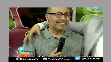 FERNANDO ARAU SE EMOCIONA AL RECIBIR EL RECONOCIMIENTO ESTRELLA POR SIEMPRE - PEGATE Y GANA CON EL PACHA - VIDEO