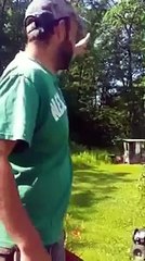 Девушка в собачьем ошейнике