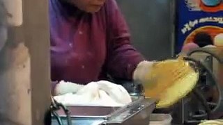 The Waffle Lady in Hongdae