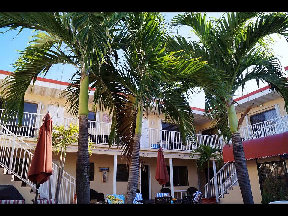 Nevada Beach Apartments in Hollywood FL