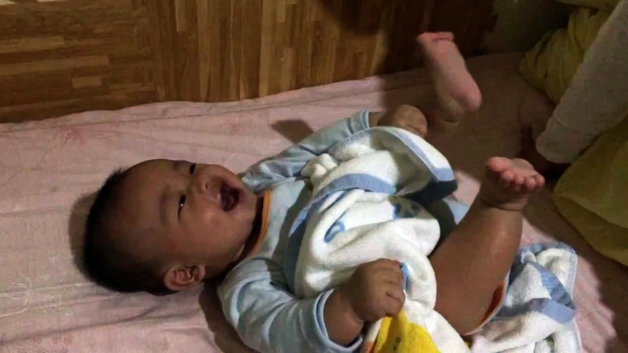 20140823可弟與媽媽玩的不亦樂乎(3)