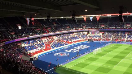 Le Parc des Princes est à moitier vide après l'élimination du C1