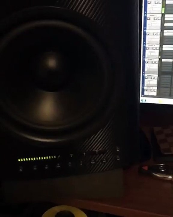 cocosculluela ft tempo Farruko