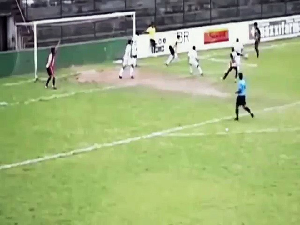 Video goal-goal hampir dan Gagal goal