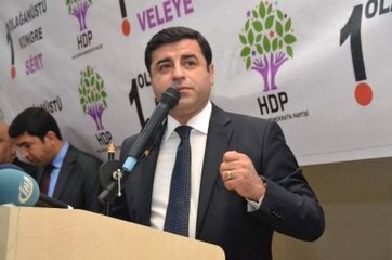 Demirtaş Rest Çekti: Hiçbir Yargıç ve Savcı Bizi Yargılayamaz