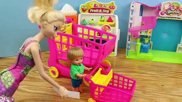Frozen Disney Elsa and Shopkins with Frozen Kids Alex Shopping Cleans Barbie Bathroom for Shopkins