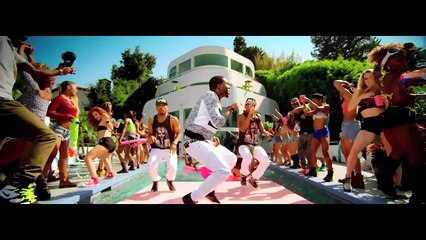 Kylie Jenner Lip Gloss Unboxing (Beauty Break)