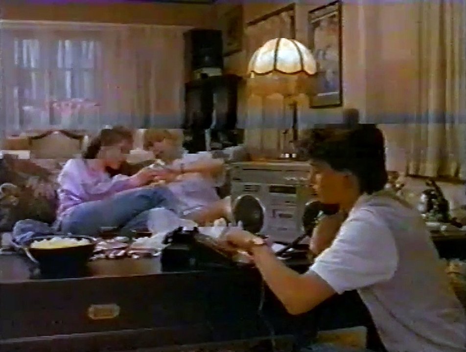 A Nightmare On Elm Street (1984) - VHSRip - Rychlodabing (2.verze)