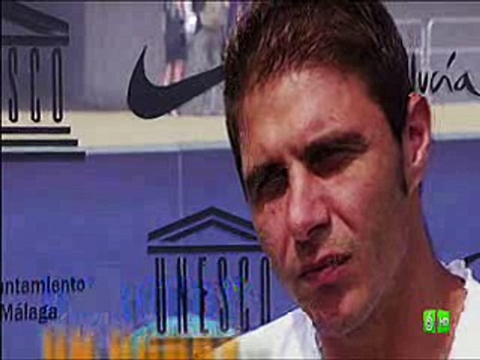 No se ni coger una raqueta