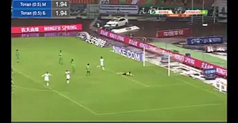 Burak Yılmaz'dan Çin'de siftah